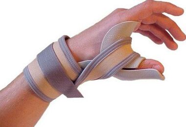 Fijación del pulgar de la mano por lesión